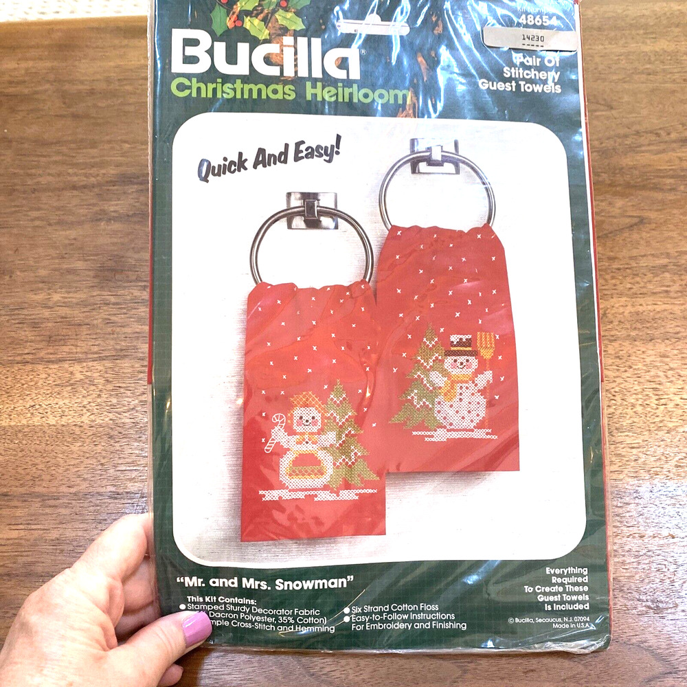 Vtg Bucilla Christmas Heirloom stitchery guest towels kit Mr & Mrs Snowman NIB